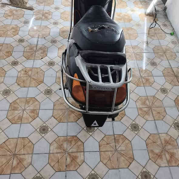 سبيسي ماليزي سعر 350 مكان واسط ***********
