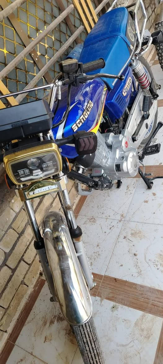 سفانه موديل 24جديده السعر 900وبيها مجال  الرقم ***********
