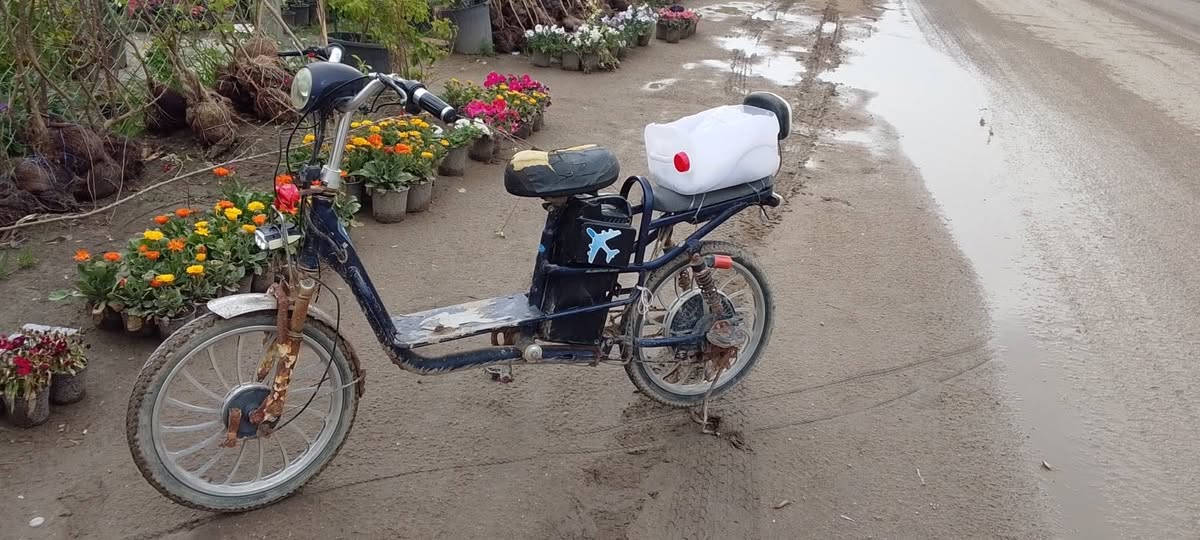 بايسكل شحن للبيع مستعمل بطاريات صارلهن شهرين  من شديتهن 150او بي مجال
تصال ***********
