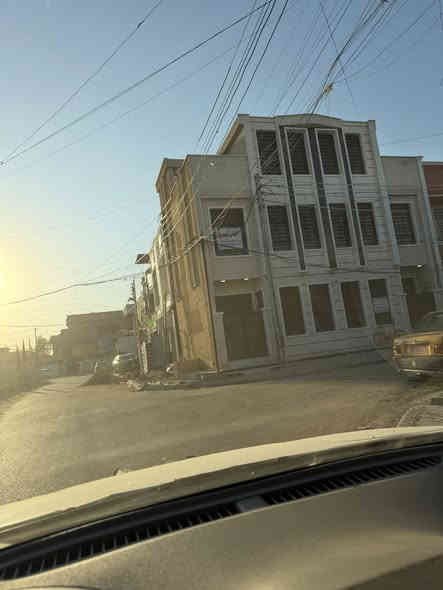 ا
بيت للبيع الشعب شارع عدن الضباط الكويتي

المساحة 40 م

الواجهة 6

النزال     7

ركن 

لاستفسار 

مكتب بغداد لوساطة العقارية

***********

***********
