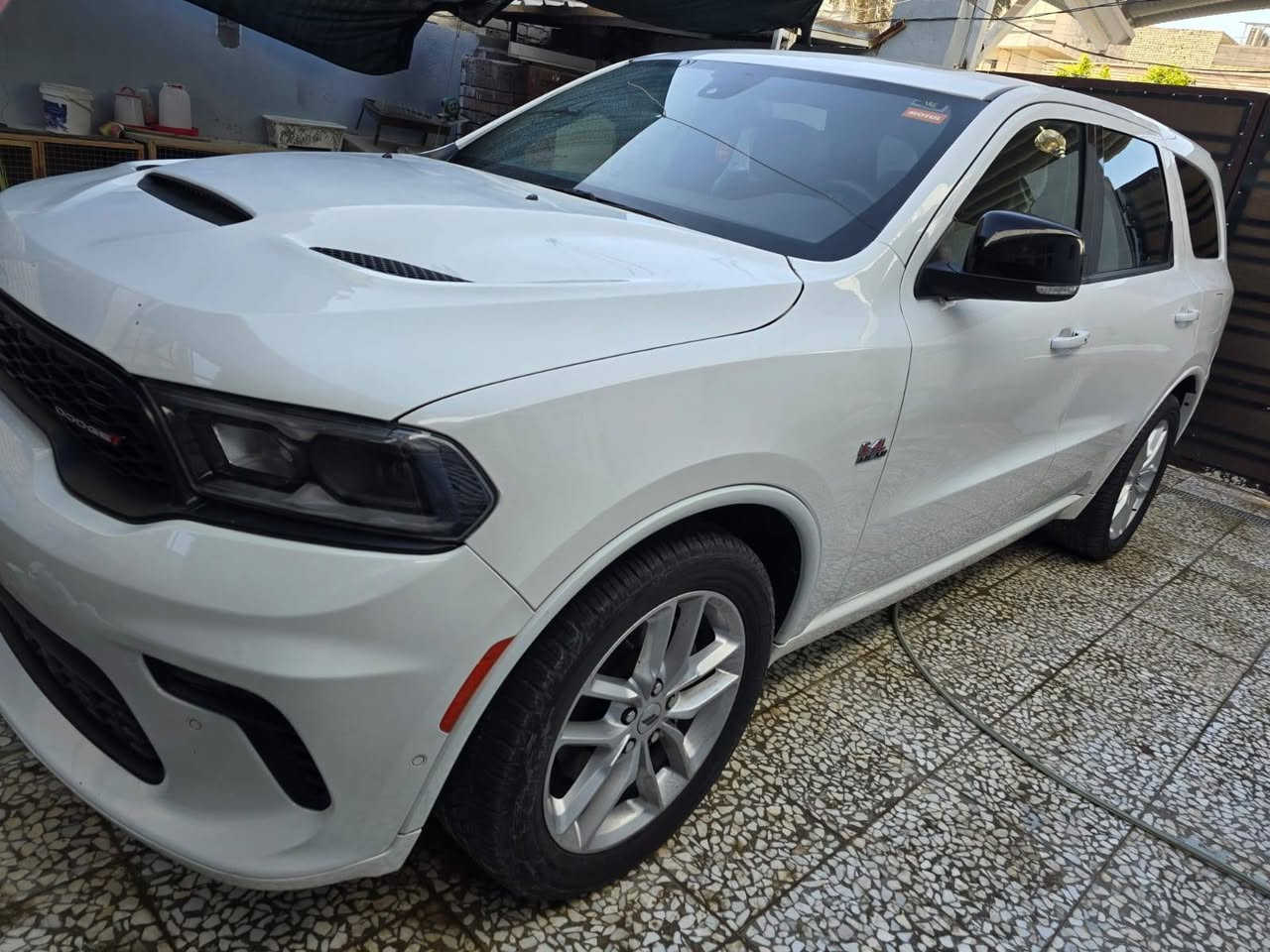 دورنكو 22 RT
فول مواصفات ومعروفه مواصفات RT
رادار امامي خلفي 
فتحه
حساسات 
مكينه 8 هيمي
السياره كلش جديده ترايهه مال زيرو 
بدون اي ضربه حادثه سرقه 
وهذا رقم الشاصي تكدر تشوف الصور 
ماشيه 22000
رقم انكليزي هزه جديده بأسمنه 
 مكانه النجف 
السعر 275 وبيه مجال 
***********
