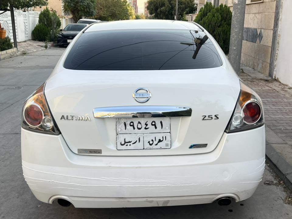 التيما ٢٠١٠
بيهة ١٠ وةرقه غرامه
سعر ٩٧ بي مجال 
سيارة جاهز 
غرفه كهرباي مكفول
 
 0772 843 0350
