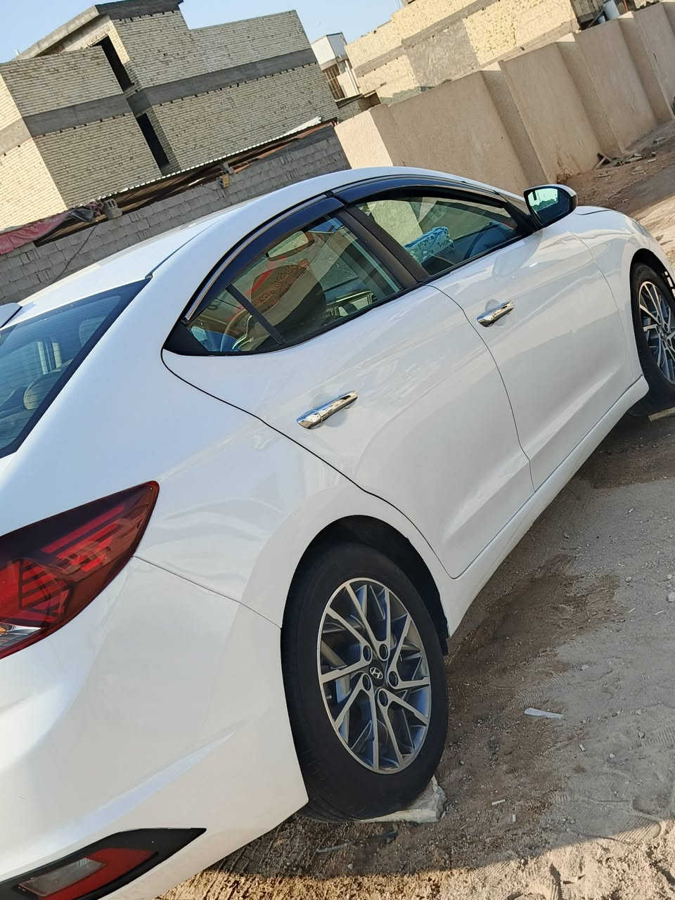 النتره موديل ١٩ وارد حادث باب جهة السايق ارباك سليم ماشيه 100الف سعر 130فول مواصفات عدهالفتحه ***********//***********اتصال فقط
