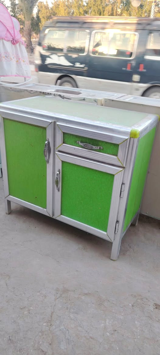 كاونترات مستخدمه وجديد وبأسعار مناسبة العنوان البدير شارع جامع ال حجي رشيد القريشي مجاور جملة جاسم البولاني
***********
***********
