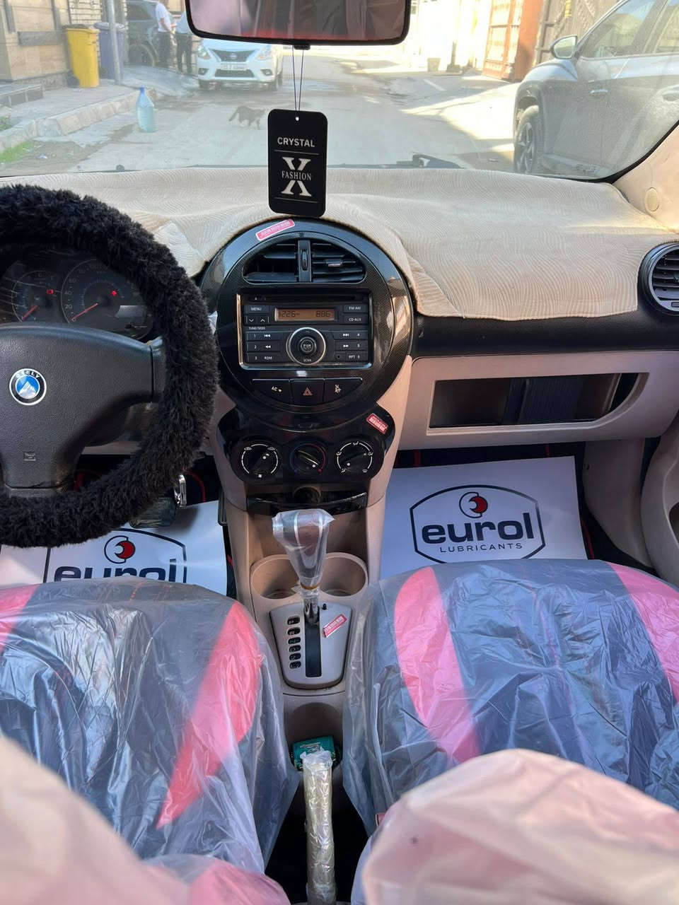 السلام عليكم/ سياره باندا 2013 للبيع رقم إنكليزي السياره باسمي السعر ٤٥ ورقه بغداد الشعله  ***********
