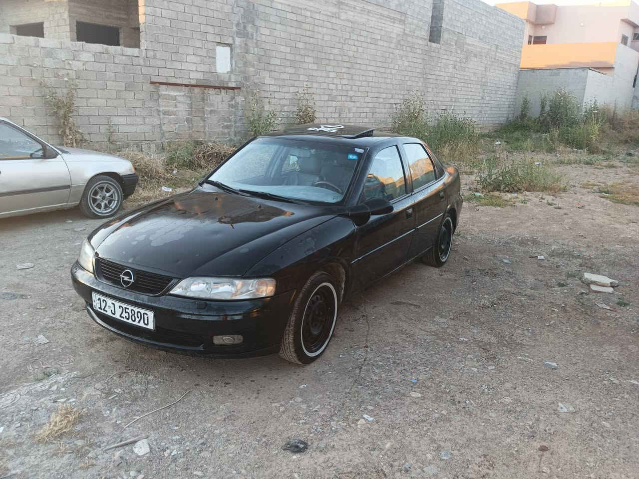 فكترا موديل 97 شرط الكير والمحرك مطوزة عام جمالية طخم امامي خلفي نظيف تيات جدد كهربائيات كلو شغال شرط التحويل السعر 35 وبيها مجال للتواصل اتصل على الرقم ***********
