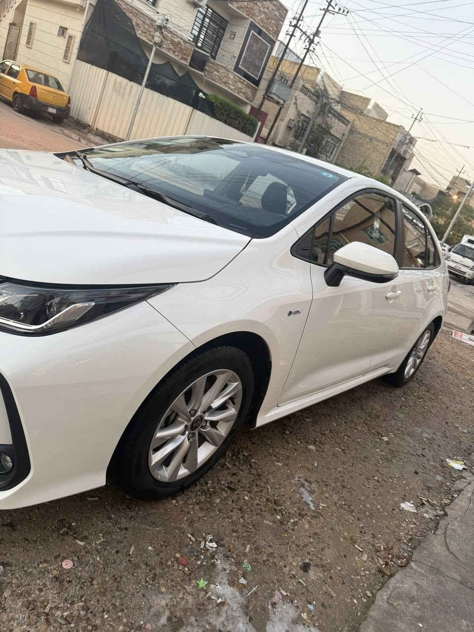 كورلا 🔥2025. شكل الخليجي هايبرد
مكفوله كفاله عامه 
عده شخط بسيط بالجاملغ الخلفي 
فول مواصفات : 

1- فتحة 
2- بصمة 
3-تحديد مسار 
4- #كشنات جلد بلادي
5- شاشة كبيرة 
6- كامرة خلفية 
7- توقف تلقائيا للصدمات (رادار امامي) 
8- لايت 3 عدسات 
9- بكلايت خلفي لد 
10-بلوجكتر امامي 
11- قطعتين تبريد

العداد : 18 الف السياره ع ايدي 

السياره باسمي رقم بغداد مميز 
الهاتف / *********** 
السعر 157
