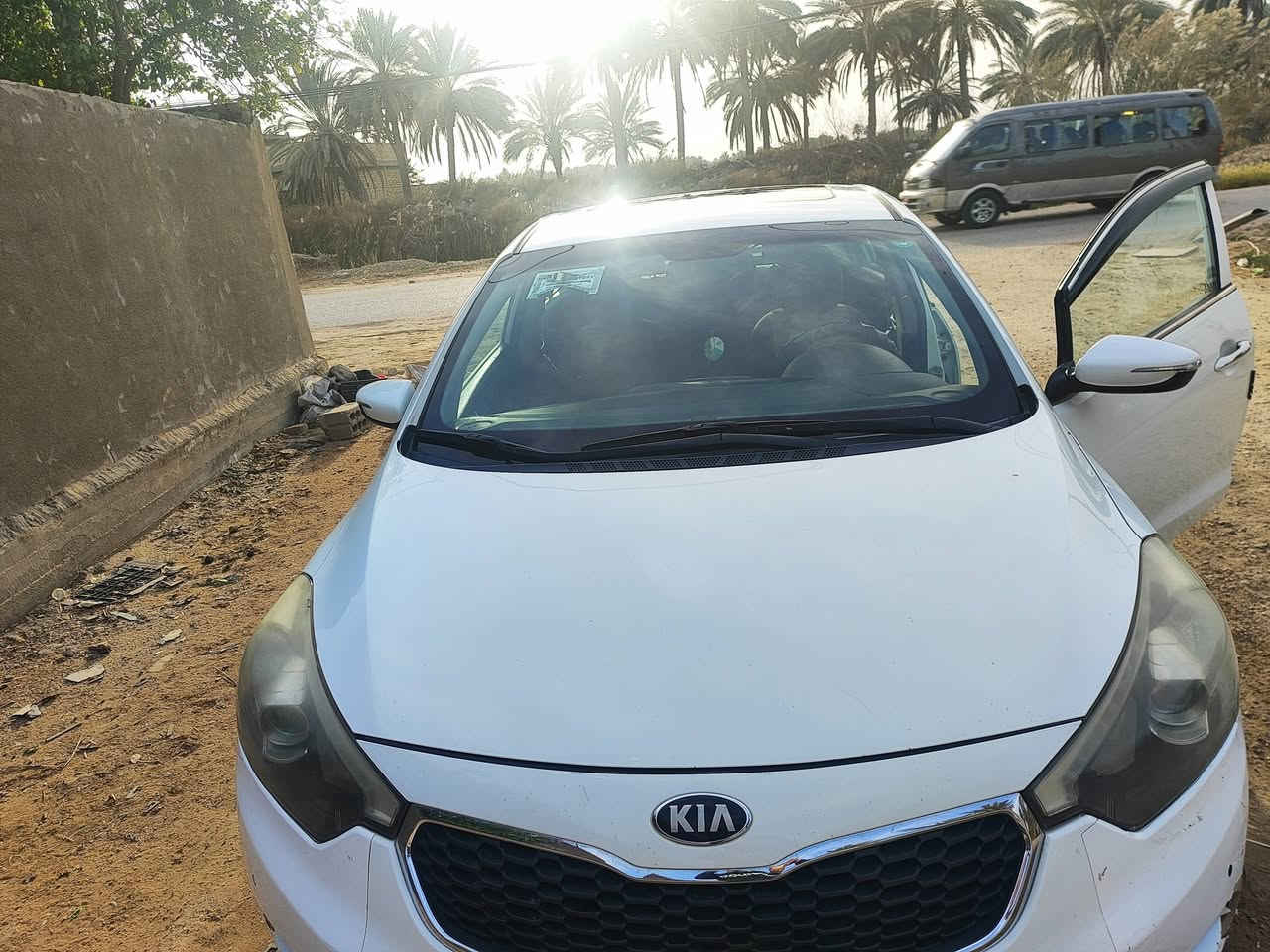 السلام عليكم سيراتو مديل 14
خليجي 

مواصفات كامله عده البصمه 

تدفاء تبريد 🥶🤢
مري شفط 

ويل كب 

الرقم اربيل اتريد تحويل اتريد وكاله 

فتحه بل قماره 

كفاله عامه محرك وگير 

مكينه 1600

گشر مكفول من تبديل 

بي بارد قليل السعر 
$13وبيه مجال 
📞***********
