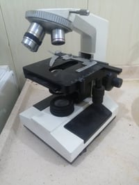 اجهزة مختبرية مستعملة للبيع بسعر مناسب جدا للاستفسار 07815117459 واتسا...