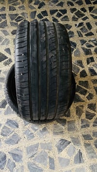 تايرات ٣١٥/٣٥/٢٠ • جديدات • استخدام شهرين