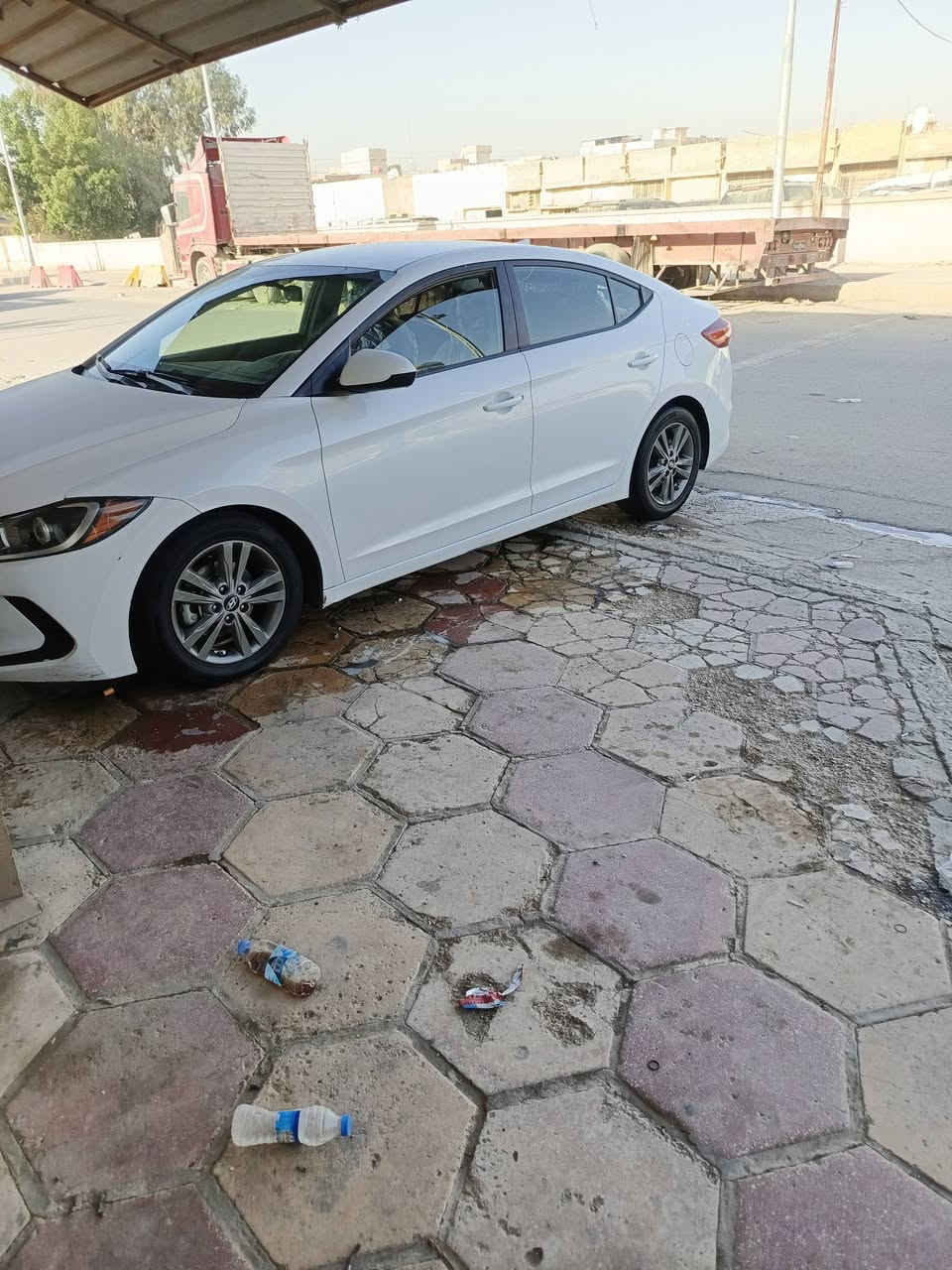 النترا 2018
وارد امريكي رقم سليمانية 
تحويل او وكاله 
سياره ليبل واحد ما عدا البنيد بدون دواخل 
والجاملغ الأيمن بارد فقط كد شبر 
مكان السيارة ديوانية 
السعر 125 بيها مجال 
***********
