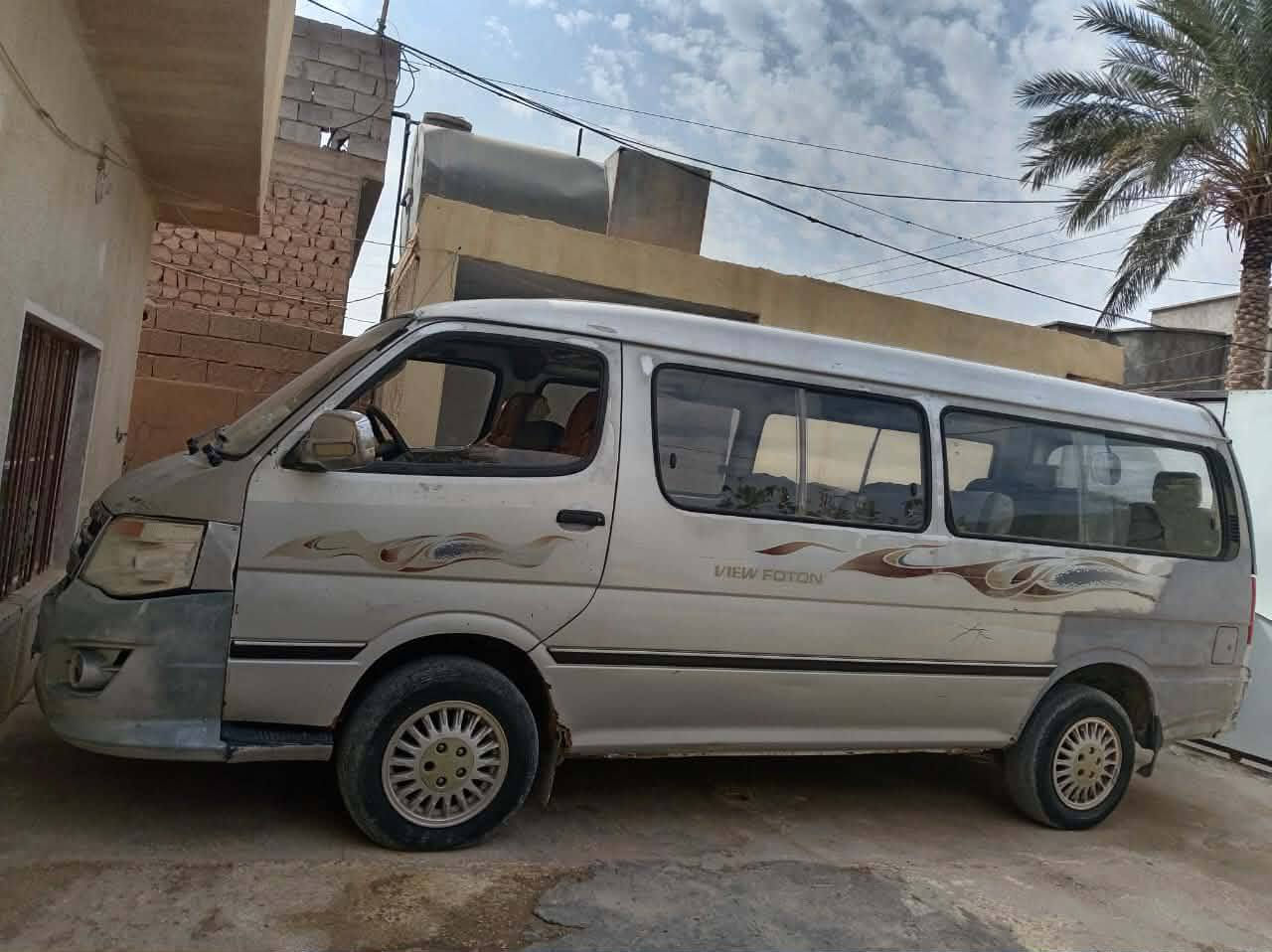 للبيع باص فتون موديل 2013 كير ومحرك بحالة جيدة جاهزة السعر 28 للاستفسار ***********
