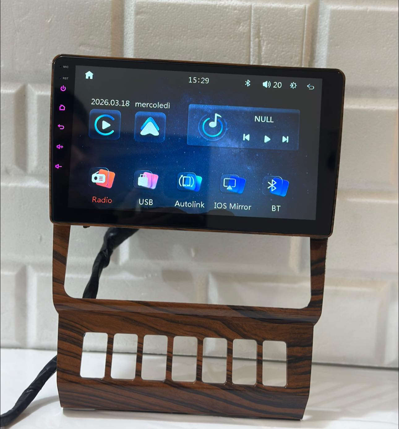 شاشة مارسدس دب 
كار بلي 
كامل ملحقات الفيش البلاديه والتحويلات والكامره الخلفيه 

السعر  85 الف 
يوجد توصيل جميع محافظات العراق


**إذا كنت صاحب هذا الإعلان وتريد حذفه لأي سبب، رجاءا أرسل رسالة إلى الدعم الفني**