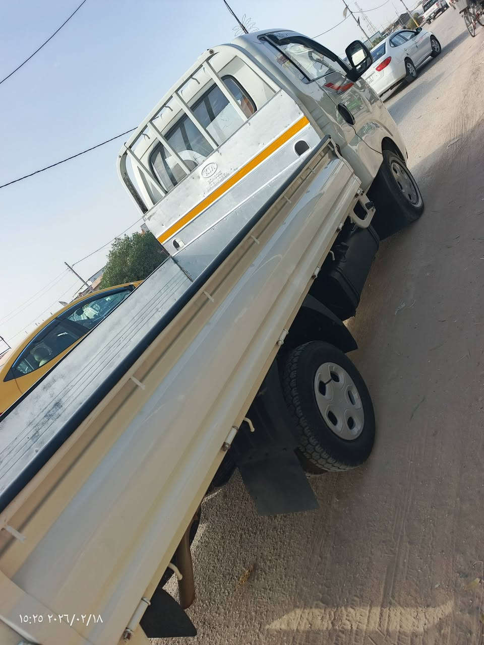 سلام عليكم 
كيا حمل 2012 رقم بابل انكليزي 
هزه وسنويه ورقم جديد تحويل ثاني يوم 
محرك وكير وتخم تاير جاهزه واحد ع واحد 
العنوان / بابل 
للاستفسار /  ***********
                  ***********
