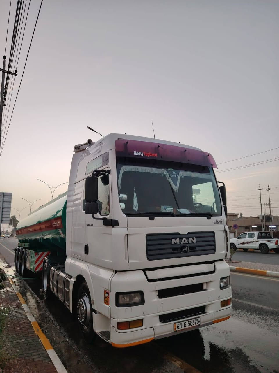 مان البيع 2005 الحجم 430 نجكتر
سياره على الشغل كامله بيه بوري بايلر جاهزه 
الستفسار رقم ***********
