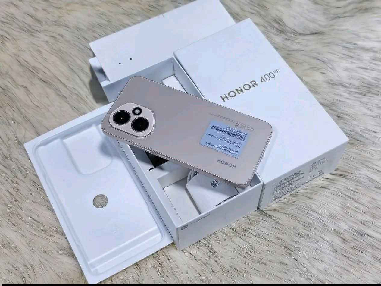 هونر ٤٠٠ 5G ✅
نظافه فول 
لون گولد ذهبي
الگفر بعد ممفتوح 
نظيف غراضه بعده طك الكارتون 
كامل ملحقاته ☑️
ذاكره ٥١٢ نص تيرا 🔥
بطاريه ٦٠٠٠ 🔋
مكفول كفاله عامه شخط مابي 
على الفحص تاخذه
السعر ٤٥٠ وبي حك الجيه 
مكاني أربيل
*********** أربيل, العراق
