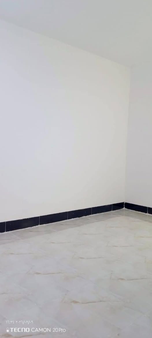 يعلن مكتب الاصدقاء للعقار ولمقاولات العامه 🤑🤑

بيت البيع مساحته 75متر كلش مرتب طابوزراعي سند 25اقرار محكمه ثاني يوم مداور 🏡🏡🏡

#الموقع نجف شارع الصب عمود 310 بملحق قريت الغدير
البيت كامل مفتاح 🔑🔑

#بناءحديث(ساس وسقف صب مركزي البناء طابوك جمهوري ارضيات بورسلين جدران سيراميك هندي درجه اولى 🤑🤑🤑

#يتكون البيت من كراج كبير ستقبال مطبخ غرفت نوم1صاله👌👌👌

#كافت الخدمات ماء /كهرباء /شوارع تبليط الحد الباب /مدارس حكوميه وهليه /يبعد عن شارع( 100)

لاتصال على الرقم (***********) واتساب
