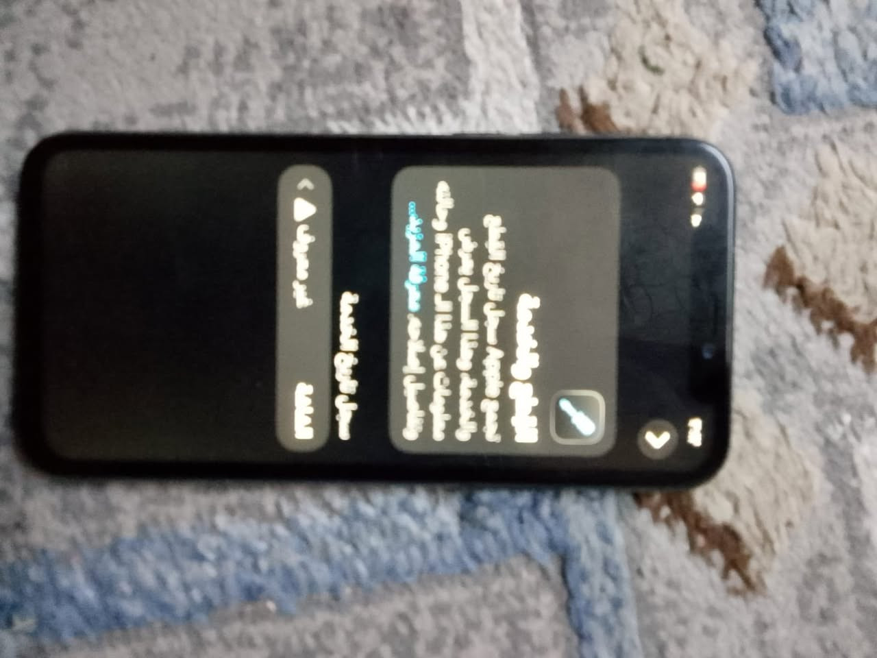 سلام عليكم
11pro
ذاكره 256
بطاريه اصليه مامبدله ولا مرفوعه 86
الجهاز فقط شاشه مبدله واصليه مال تفصيخ
الجهاز نضيف وشحنه واستعماله كلش حلو 
وما يصرف ابد 
السعر ٣٠٠ وجهاز جديد استعمل مال بيت الله شاهد 
وجماعت اليكسرو التقو الله 
مكاني كراده داخل واقبل مراوي آيفون فقط 
الرقم ***********
