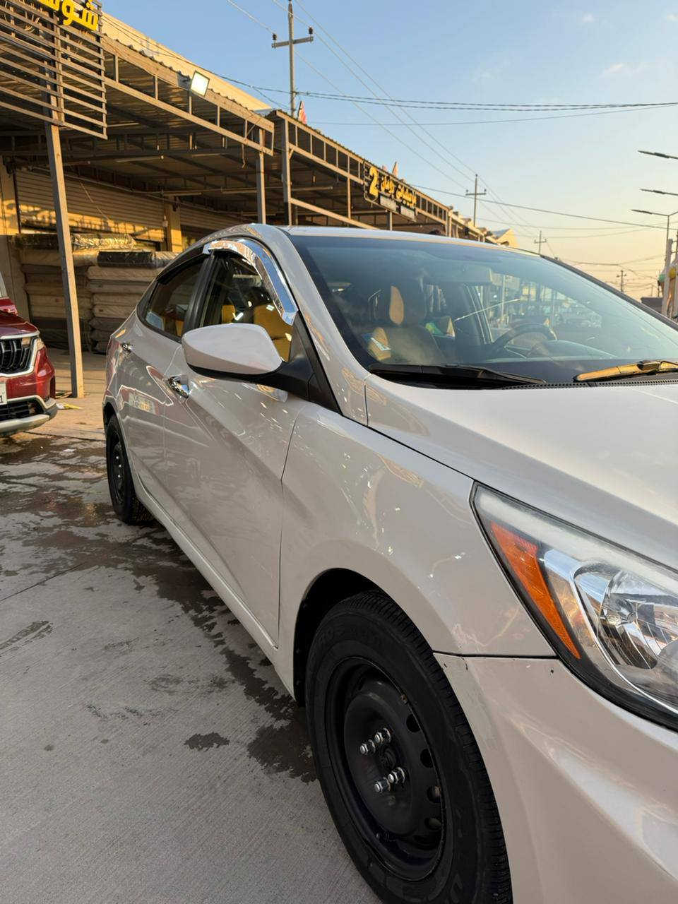 السلام عليكم 
اكسنت مضلع 🚗 
وارد امريكي 🇺🇲 
موديل 2017💯
رقم نينوى الماني 🙋 
كاربون بانزين ⛽ 
شرط التحويل 🚦 
محرك جي دي اي 👋
محرك وكير شرط 👋 
تبريد ثلج 🥶 
طخم تاير جديد
طخم جديد
📢 بدون ضرار
🛑 #السعر110$💸 وبيها مجال 
الاتصال ***********
***********
