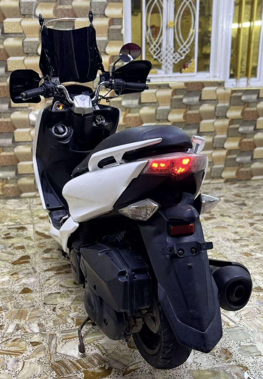 سلام عليكم ماجسته اس مديل 18 دراجه جديده بمعنه الكلمه ماشيه ٣٦ الف مكينه مكفوله ناعمه ما اتنسمع  شلعه معدل فول دراجه ابد ما بيهه نقص تايرات دبلات جدد اوراقهه موجوده دراجه جديده بمعنه الكلمه كهربايات كلهه شغاده سعر مليون او ٢٠٠ او بيهه مجال بغداد المشتل ***********
