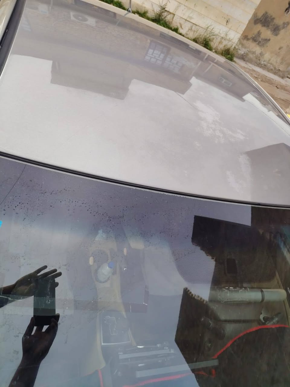 السلام عليكم اكسنت للبيع 2014 مكفولة من ضربه وصبغ بيها جراد كلش قليل بل قماره بيها تحكمات ستيرن اشاير بل مري ويل كب شاشه رقم إنكليزي بأسمي تحويل ثاني يوم ماشيه 85 ألف كير ومكينه مكفولات المحرك 1600دوش قطرتين سعر (98) مكاني بغداد سبع البور رقم تليفون ***********
