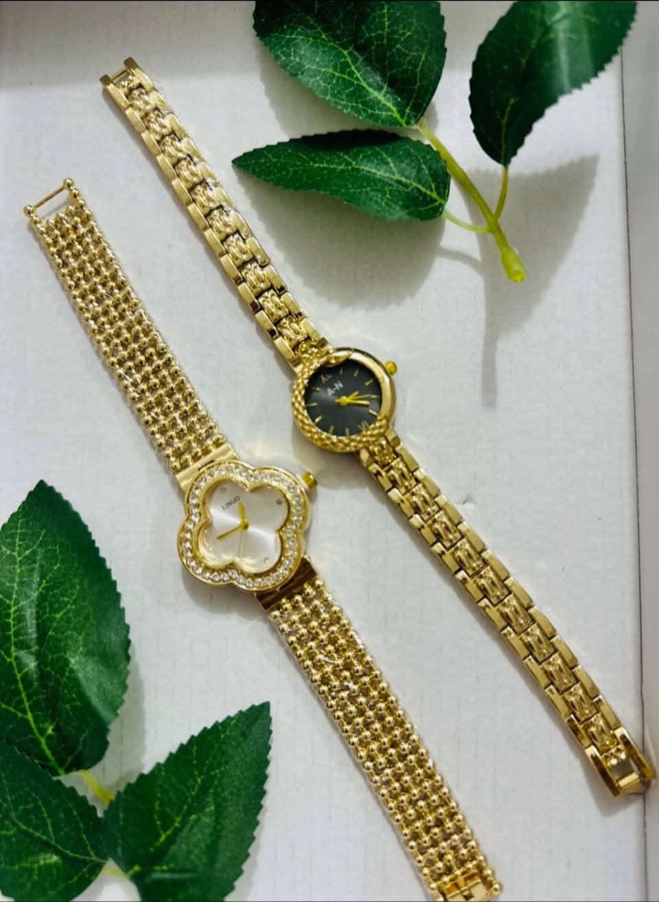 تشكيلة متنوعه من الساعات عاليه الجوده بمختلف الالوان  ضمان طلاء ومكينة وباانسب الاسعار 😍😍
 سعر القطعه ٥٠٠٠ بسس🤯
لحجز مراسلة الصفحة 😇
متوفر توصيل 🚚


**إذا كنت صاحب هذا الإعلان وتريد حذفه لأي سبب، رجاءا أرسل رسالة إلى الدعم الفني**