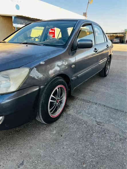 سلام عليكم للبيع لانسر 2007 محرك 2000 السياره بلاديه بس بيه جراد كير ومكينه خير من الله صدر امامي خلفي خير من الله تتفئه تبريد خير من الله استيراد خاص مواصفاته حلوه دبل كير سلايت تحكمات استيرن رقم واسط انكليزي بسمي عنوان بغداد السعر 68 وبيه مجال بسيط اتصل *********** بغداد
