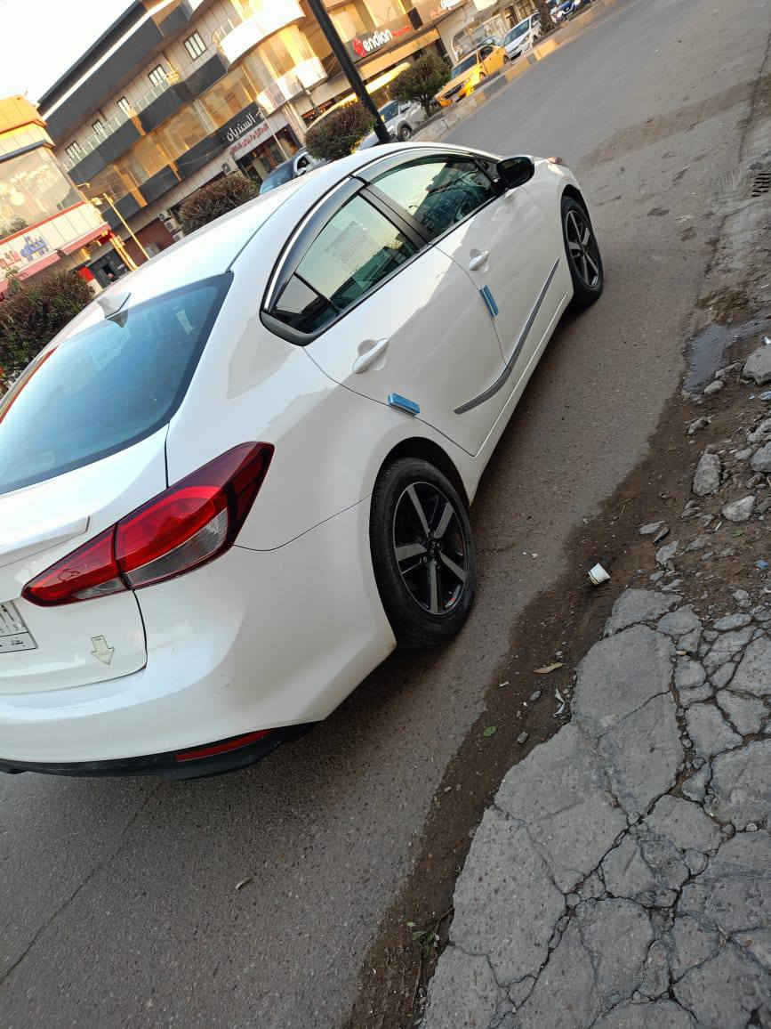 سلام عليكم فورتي امريكي 2018حادثها باب وبنيد وبيها مكانات صبغ ابيع حزام وباجر اكمل رقم الجديد 
مكان السياره كربلاء سعر 115
***********
مكينه 2000
