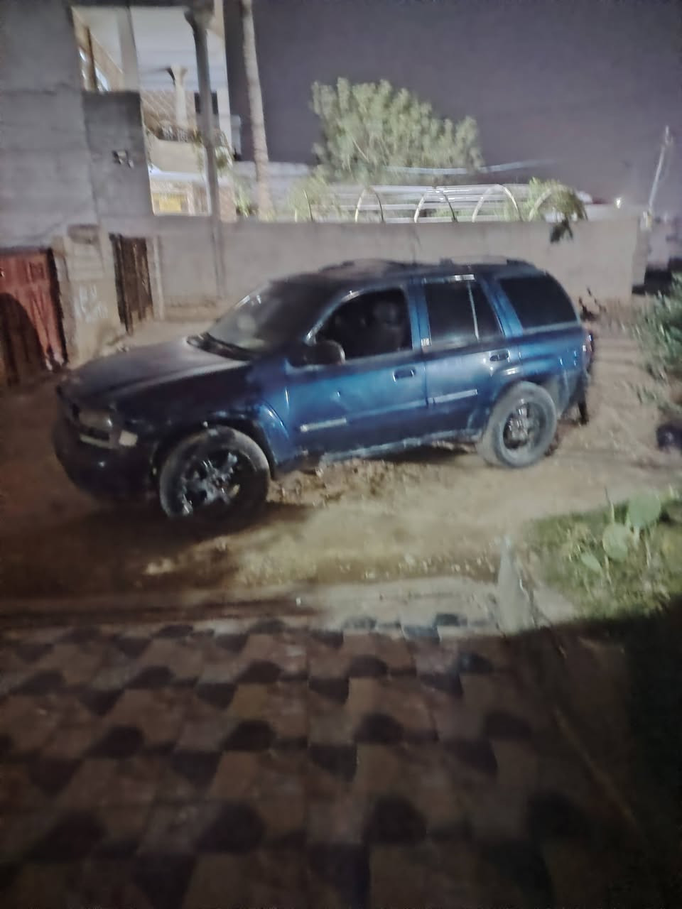 سلام عليكم ادوات بلايزر 2008 LTZ كامله كشنات كهربائي تحكم ستيرن كير ومكينه وحداديه فول للبيع سعر 28$ بيها مجال قليل مكان ديالى شهربان *********** اتصال ع رقم
