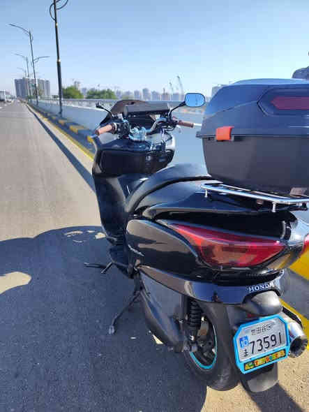 السلام عليكم فورزا 0. 8 عملية بلادي.دراجة بلادية من طول للطول +ام بي ثري +حساس استناد مكينة شلعة ومعدل . سعرها 700 وبيها مجال بسيط سكن #غزالية ***********
