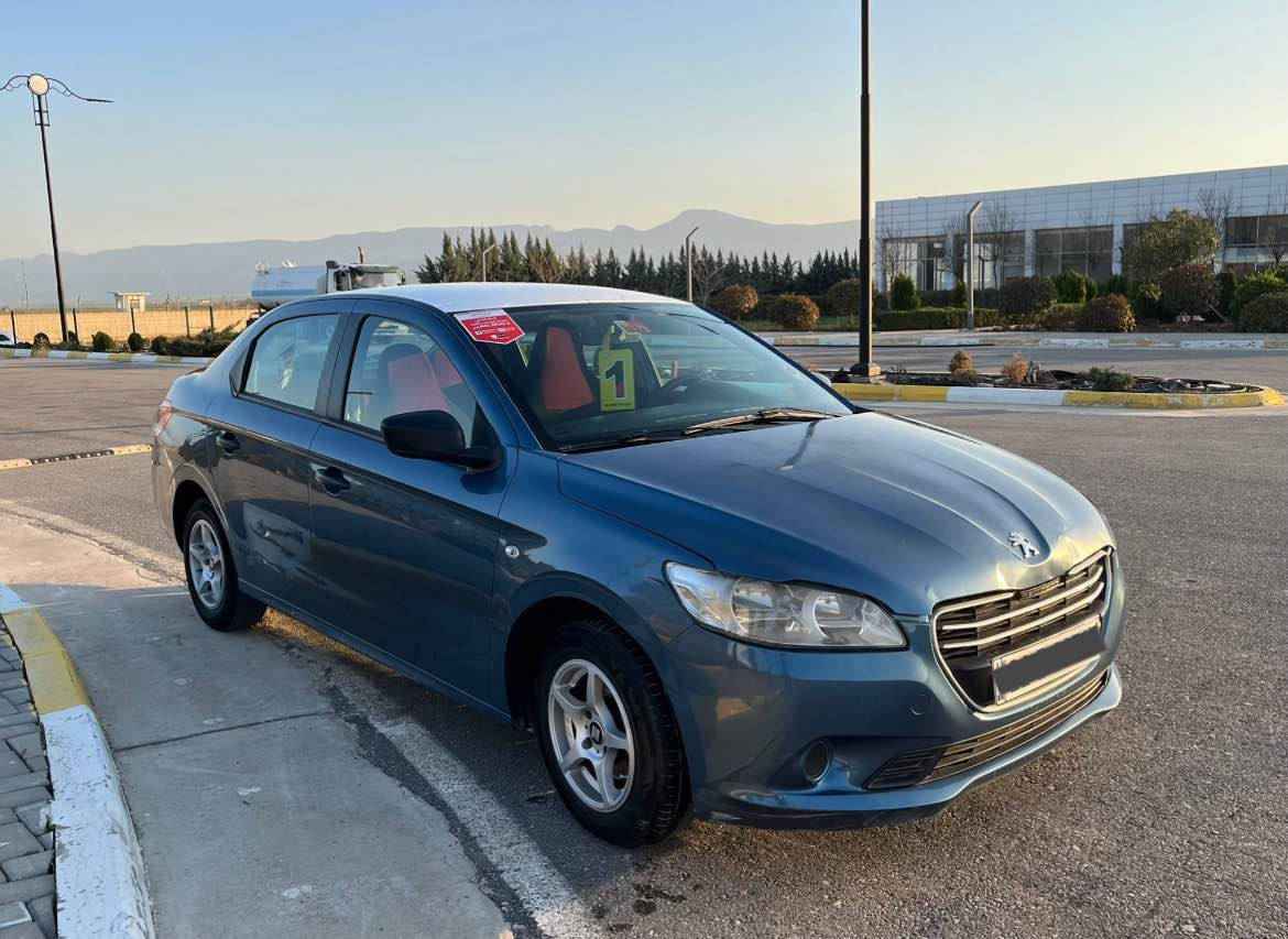 بەناوی خوا بیجۆی فەرەنسی ٣٠١ گێڕ تۆماتیک یەک پارچەی بۆیاخە سەنەوی تا ٢٠٢٩ مانگی ١١ تازەیە گێڕومەکینەو تەقەو رەقەی بەشەرتی فیتەر مەکینە ١٦ یە مۆدێل٢٠١٥ یە سەیارەکە زۆر جوان و جائیزە سعری ٧٢$ و مەجالە رەقەم تەلەفۆن *********** السليمانية, العراق
