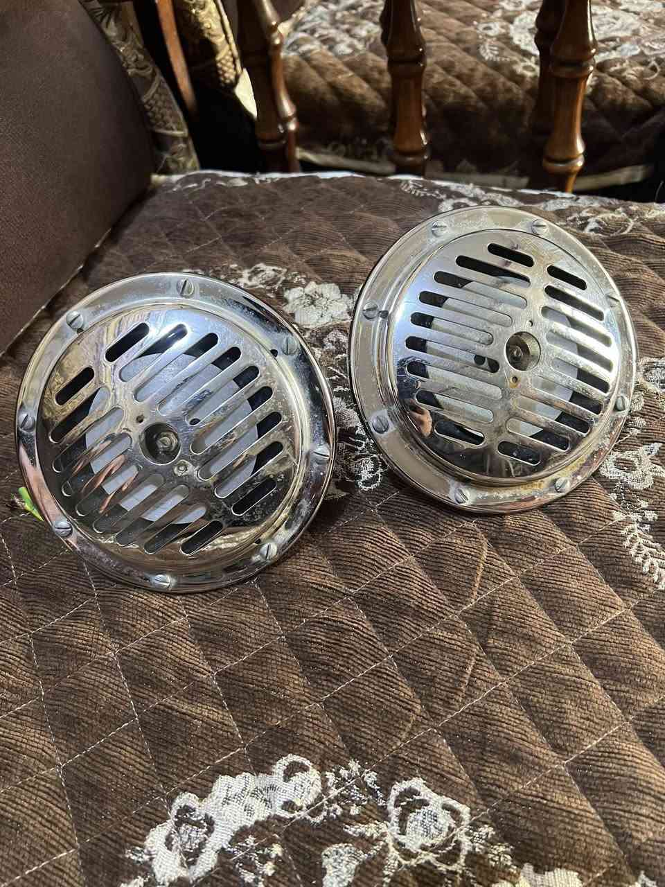 سلام عليكم هورنات للبيع يراني محور الماني جنح سعر 170 وبيهن مجال الدوره ***********
