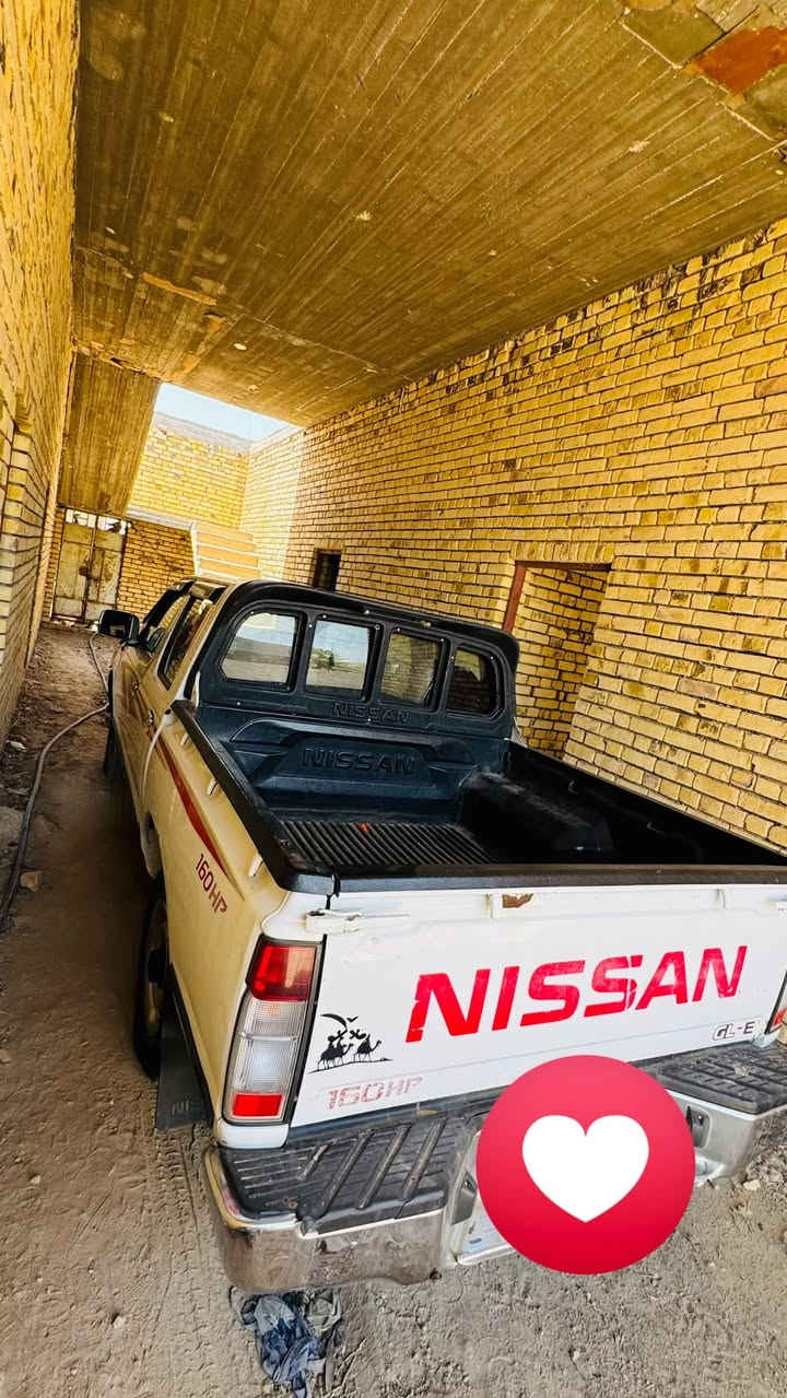 نيسان ٢٠١٥ للبيع
بيكم نيسان موديل ٢٠١٥ رقم ذي قار دولي 
سيارة جاهز تبريد حداديه 
بيها صبغ جاملغ امامي 
السعر ١٢٠ بيها مجال 
مكان ناصريه للتواصل *********** متوفر واتساب
