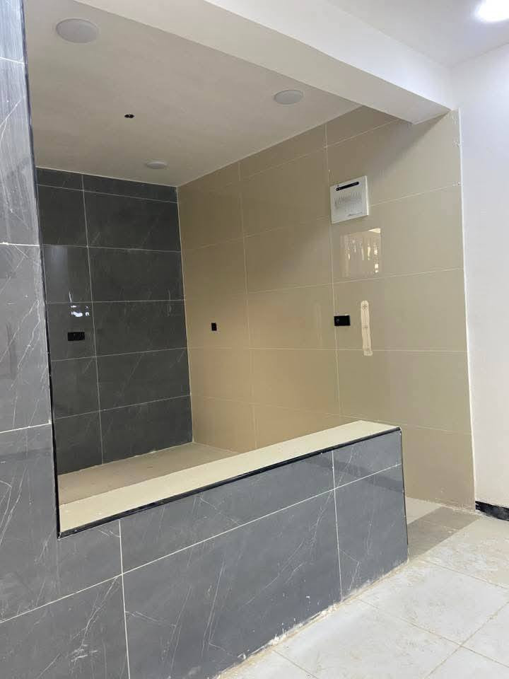 متوفر الان دار #للايجار
موقعه #التقيه_الثالثه_مجمع_الروان
البيت داخل المجمع 
كافه الخدمات متوفره

يحتوي البيت علئ ثلاث غرف نوم وصاله ومطبخ واستقبال وصحيات 

للاستفسار اكثر 
#واتساب_اتصال_***********
أو مراجعه مكتب السند للعقار الكائن في الجزائر شارع المطاعم مقابل مدارس التفوق الاهليه
