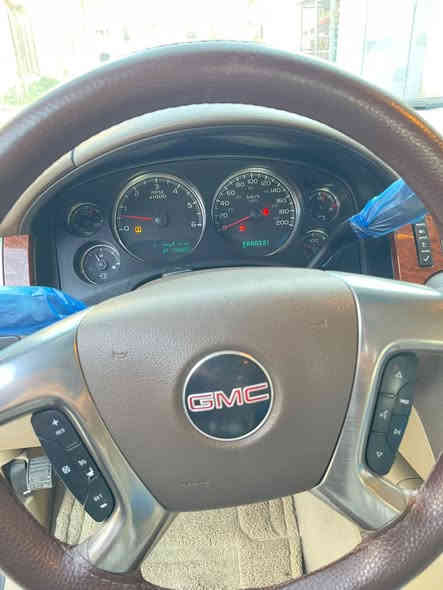 السلام عليكم ورحمة الله وبركاته 
يوكن 2007 خليجي رقم بغداد بسمي 
سياره مكفوله لا حادث ولا صبغ 
السعر 225 // شدتين وربع وبيها مجال للشراي 
للتواصل والاستفسار 
*********** 
ارسال رساله واتساب فقط
مكلف بالنشر
