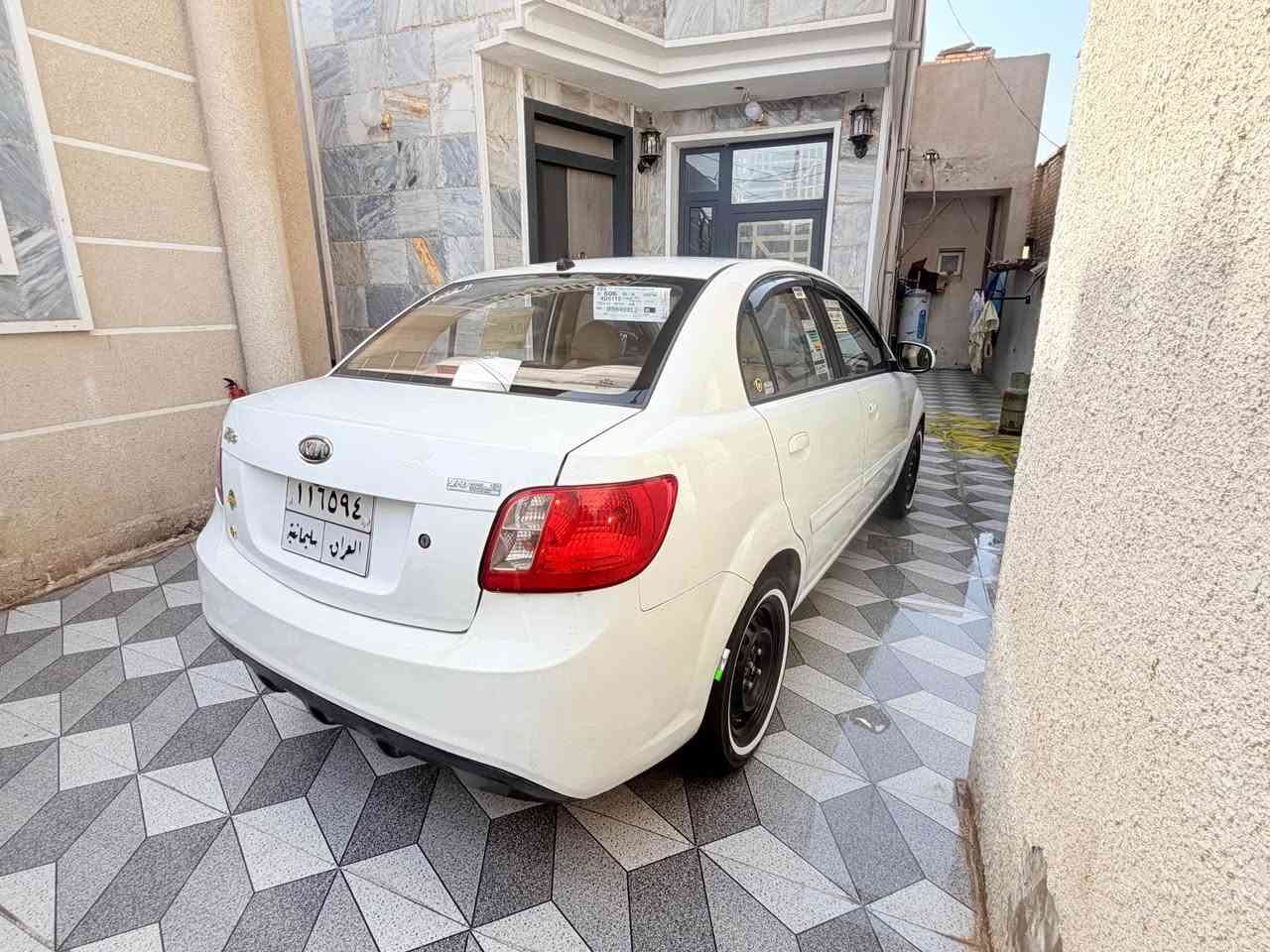 كيا ريو خليجي 2011
جاهزة من تخم تاير وصدر 
داخل مدوشم عام 
شرط احلى من الصور 
شرط التحويل بسمي 
العنوان ديالى بعقوبة 
***********
السعر 93 بعقوبة, ديالى
