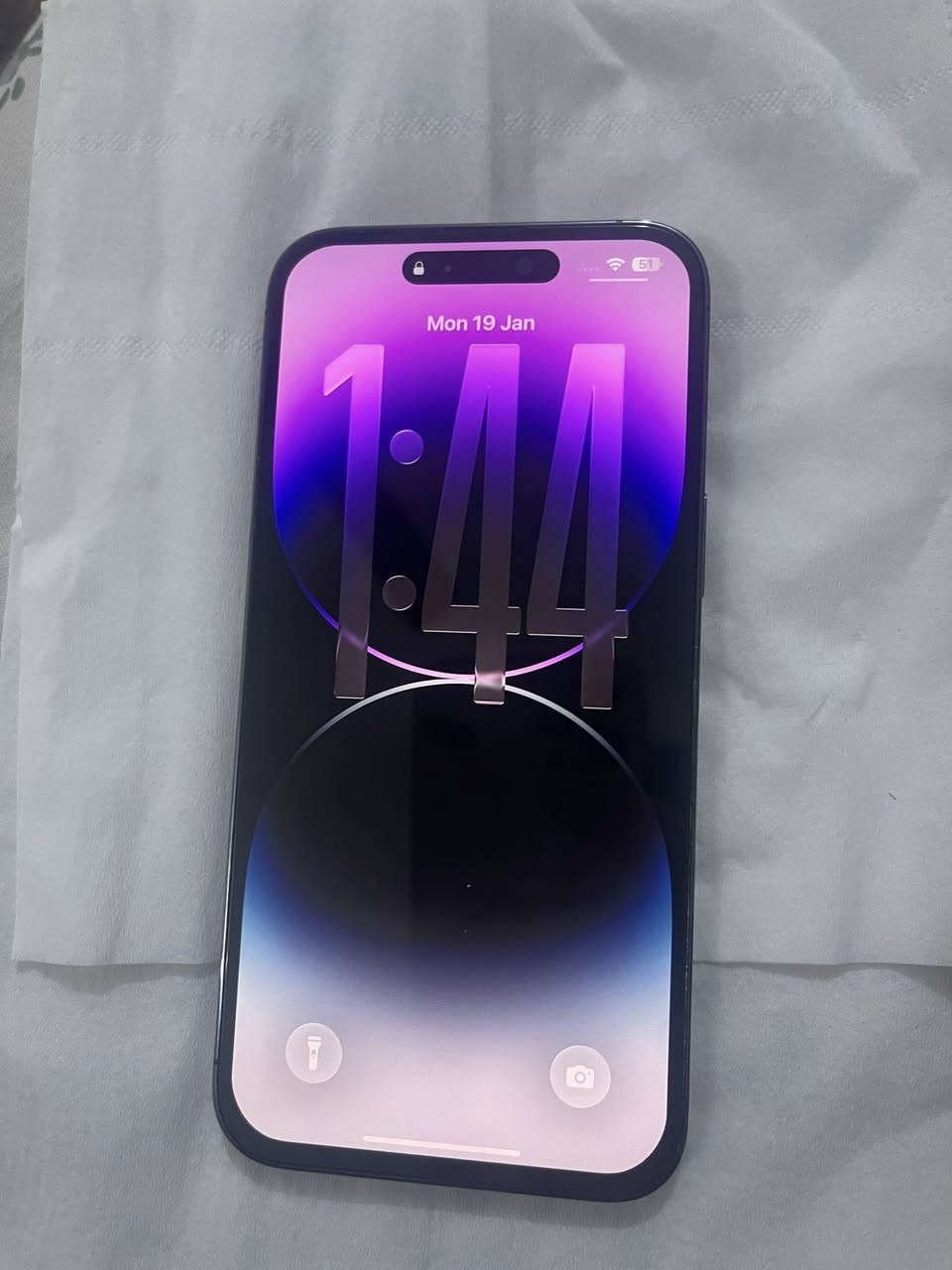 السلام عليكم  للبيع فقط !
ايفون 14 برو ماكس شرق اوسط
جهاز نظف اخو جديد
مبدل شاشه اصليه  تخبل
ذاكره 256 
بطاريه 78
متصرف سنه ييخبل
مع الملحقات كامل 
السعر : 700

الجهاز الثاني ايفون 12 برو ماكس
جهاز نظيف زين 
مبدل شاشه نوعيه زينه  سريعه
ومبدل بطاريه اصليه راجع جديد ميصرف ابد
ذاكرته 512
بطاريه 100
بدون ملحقات
السعر : 330
رقم : ***********
عنوان: بغداد الاسكان
