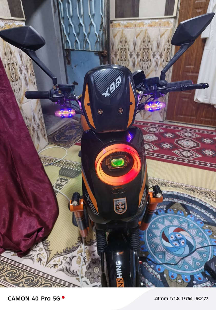 دراجه اكس x900

33 امبير 
نضافه فولل تجي تشوف بعينك 

سويجات كامله 

شاحنته الاصليه 
سرعة 112

كهربائ شغاله
سعر 500 وبيه مجال قليل

البصرة الحيانيه 

رقم ***********
