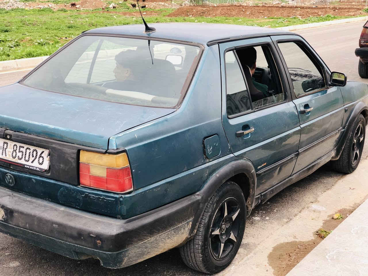 جيتا موديل ٩١محرك صفر ثمانيه سياره وضع شركه فقط قطعه وحده صبغ غيرها ماكو وضع شركه السياره محرك كير شرط  سياره موجوده مكانها موصل يارمجه الشرقيه السعر(26)قفلللللللل 
***********
***********
