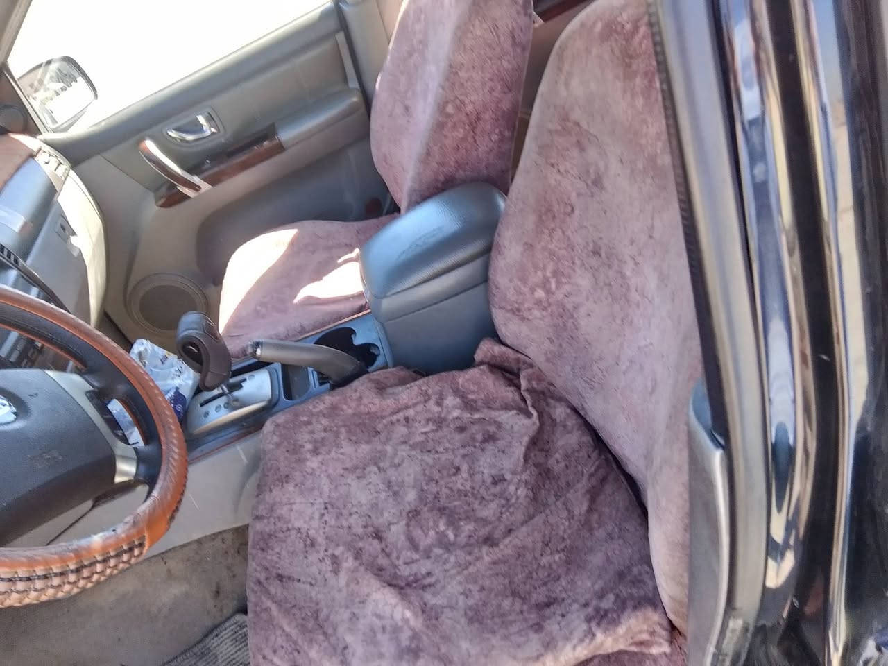 سورنتو 2005خليجي بلكوت الاتصال ***********
