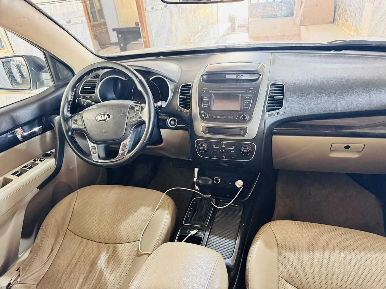 سورنتو موديل 2013 فول موصفاتV6 كفاله عامه رقم اربيل وكاله تحويل سياره ماشيه100 حقيقي جديده بمعنه الكلمه ***********مكان واسط الزبيدية
