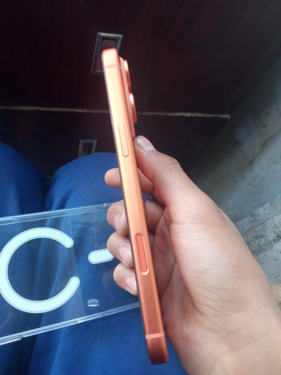 ايفون 17 برو ماكس امريكي باب ثاني بطارية 100 ذاكرة 512 جهاز نضيف مستعجل علبيعع سعر 400 للتصال ***********
