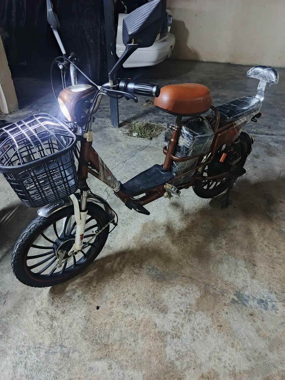 سلام عليكم دراجه ام الجمجمه  للبيع سعرها 200دراجه نضيفه
كلها شغاله   مكاني ديالئ بعقوبه تحرير الستفسار  اتصال برقم ***********
