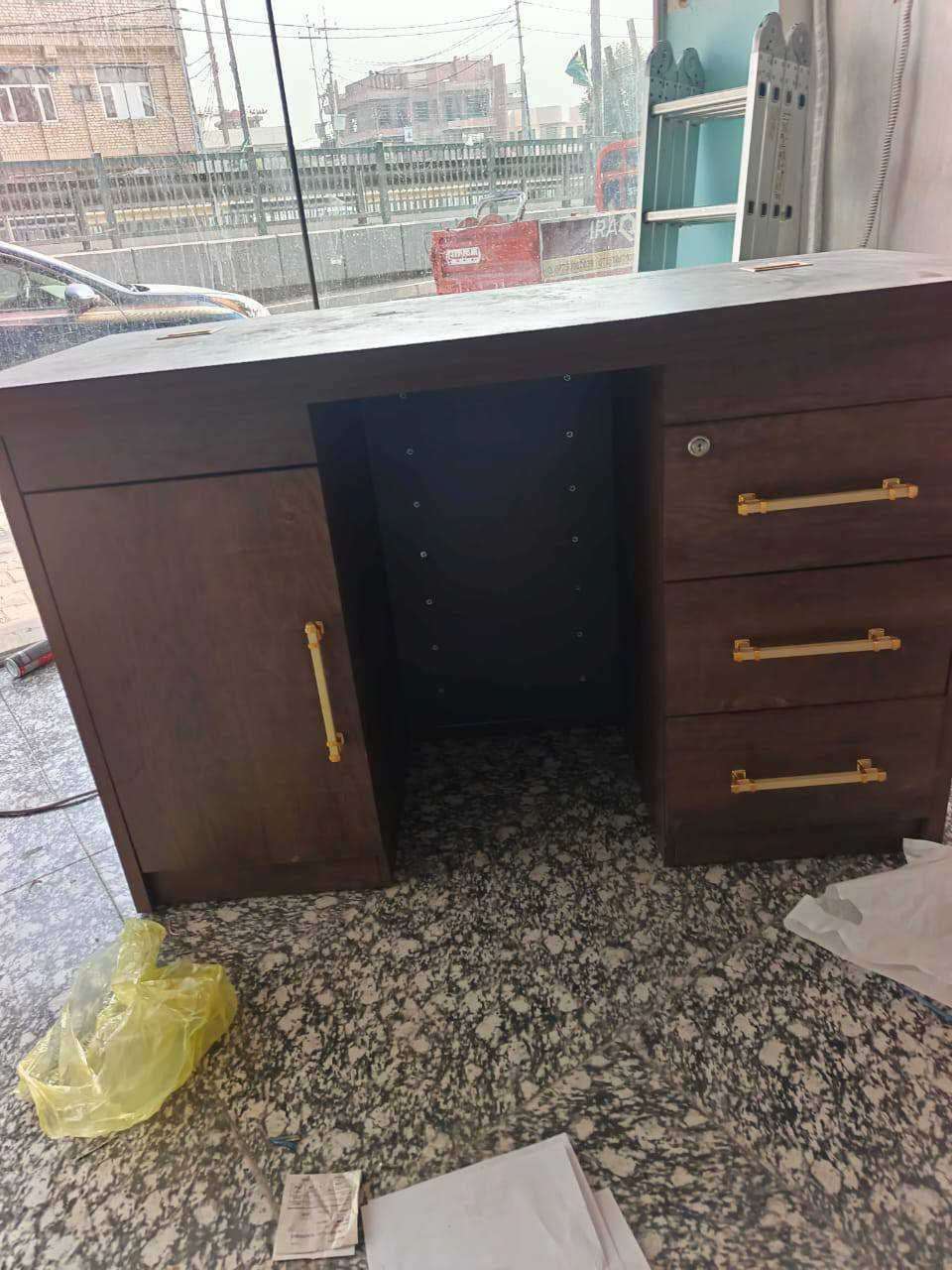 السلام عليكم اميوزه للبيع نضيفه وامناسبه للاستفسار/ ***********
