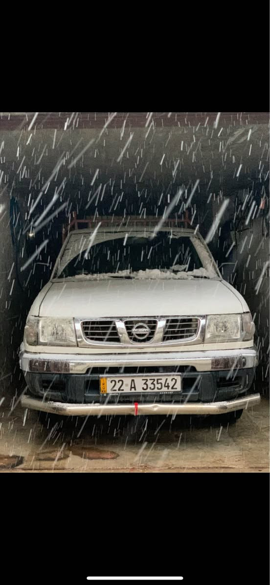 سەرەتا بەناوی پەروەردگار 
نیسان پیکاب ٢٠٠١ مەحەسەن پاوەر و تەبردە 
 سەیارەیەکی جوان و پوختە هی ماڵی خۆمە 
 بۆیاغ سێ بستی بچووکی هەیە بێ دەعم بێ لێدران
سیستەم غاز و بەنزینە   سیستەمی لۆکی هەڵدراوەتە سەر
 سەنەوی٢٠٣٠نوێیە بەشەرتی غەرامەو تەحویل 

لە نزیک ڕانیەم بۆ پەیوندی کردن
*********** رانية, السليمانية
