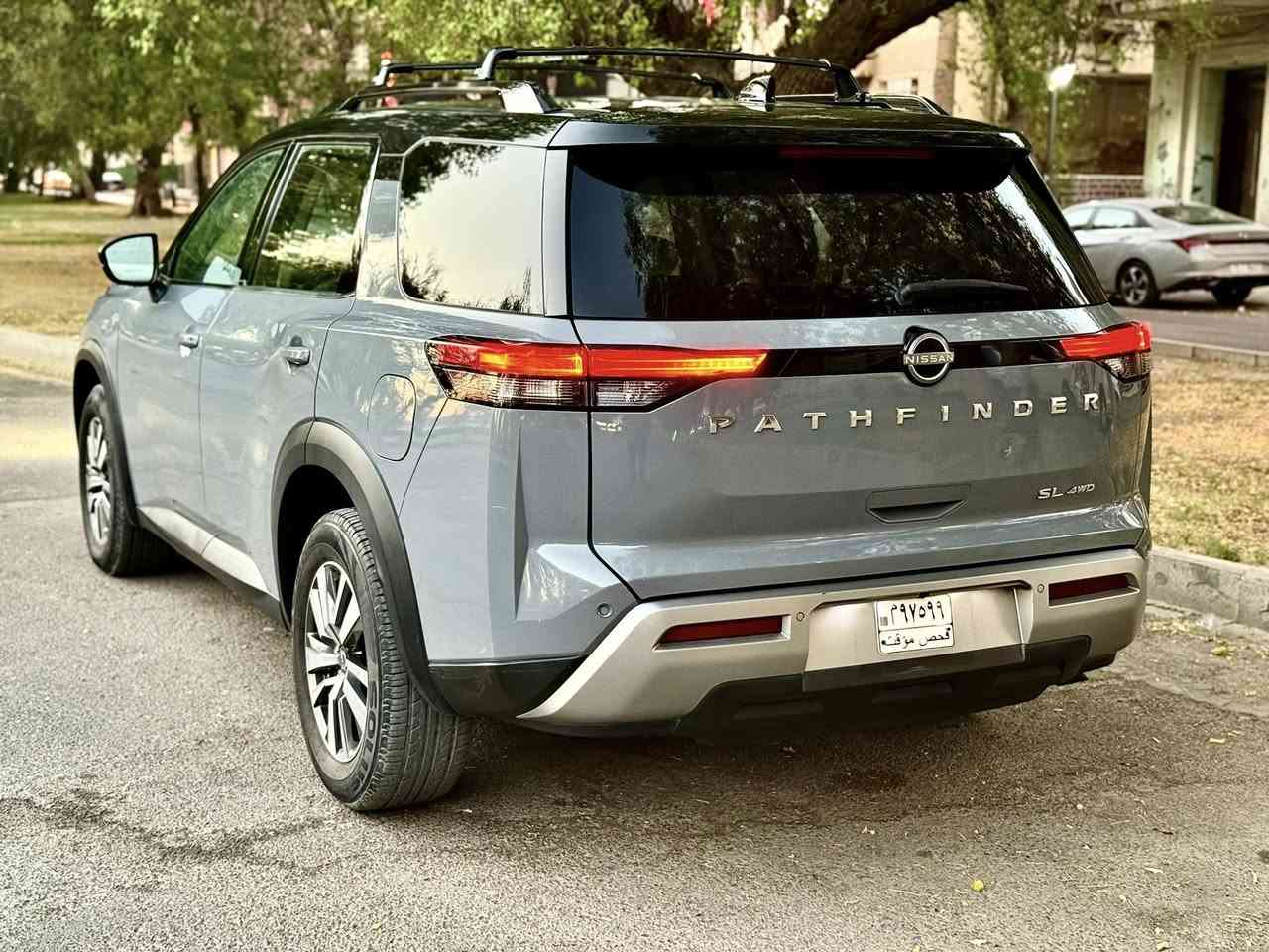 ‏Nissan Pathfinder  Sl 4WD
منفيس دخول جديد
اللون : سمنتي والقمارة بلاد لون اسود

الموديل : 2023

السعر : ٢٣٥ ورقة ترهم بيه او مراوس
حجم المحرك : 6 سلندر (3,5L)
الضرر : جامغ الايمن والبنيد  مبدل تفصيخ  شواصي واللغود كفالة ايرباك فقط دركة 
المواصفات : 
دفع رباعي 4WD
بصمة تشغيل
بصمة ابواب
تشغيل عن بعد
رادار امامي (تحديد مسار)
رادار جانبي (نقاط عمياء)
رادار خلفي (تحذير من الاصطدام)
حساسات امامية+ خلفية
اوتو بارك Auto Park
كاميرات 360°
كشنات جلد
كشنات تدفئة
تحكم الكشنات كهرباء
تبريد مركزي 3 قطع
تحكم وضعيات القيادة...Drive Modes 
شفتات + تحكمات استيرن 
هيتر استيرن
شاحن لاسلكي
‏Apple Car Play
‏Android Auto 
هاند بريك بصمة
اوتو هولد Auto Hold
اوتو ستارت Auto Start
اوتو ستوب Auto Stop 
مانع انزلاق+ABS
شاشة كبيرة لمس+كاميرا
منافذ AUX+USB
وبقية المواصفات المعروفة
***********
