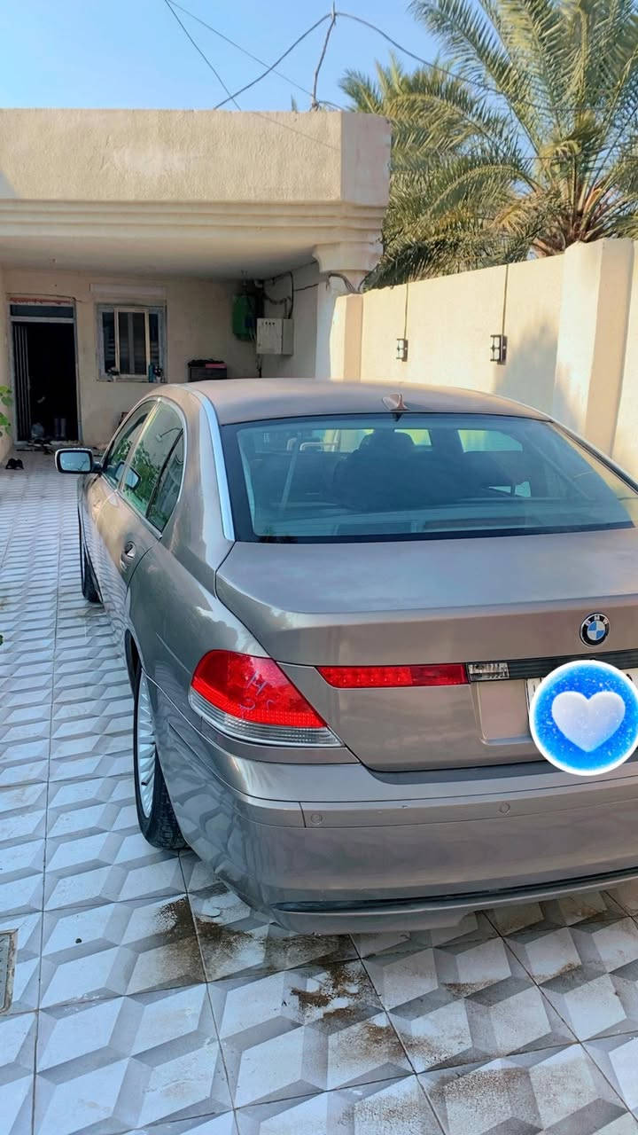 السلام عليكم  من رخصة الادمن 
باخرة باب طويل2004 فول ميحتاج اذكر المواصفات لان معروفة 745 مكينة وگير حاوية   قبل اسبوعين شادهن  سيارة جاهزة وحلوه بيها جراد خفيف بالقمارة والصندوق مكفولة من الضربة 
رقم انبار الماني عليها اشارة حجز ما تتحول وكالة فقط وكالة فقط عارضه 77 ورقة وبيها مجال بسيط جدا 
للتواصل *********** 
وتساب متوفر واتصال
