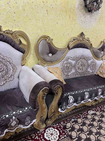 للبيع تخم 
سعر ٦٠٠ وبي مجال 
***********
