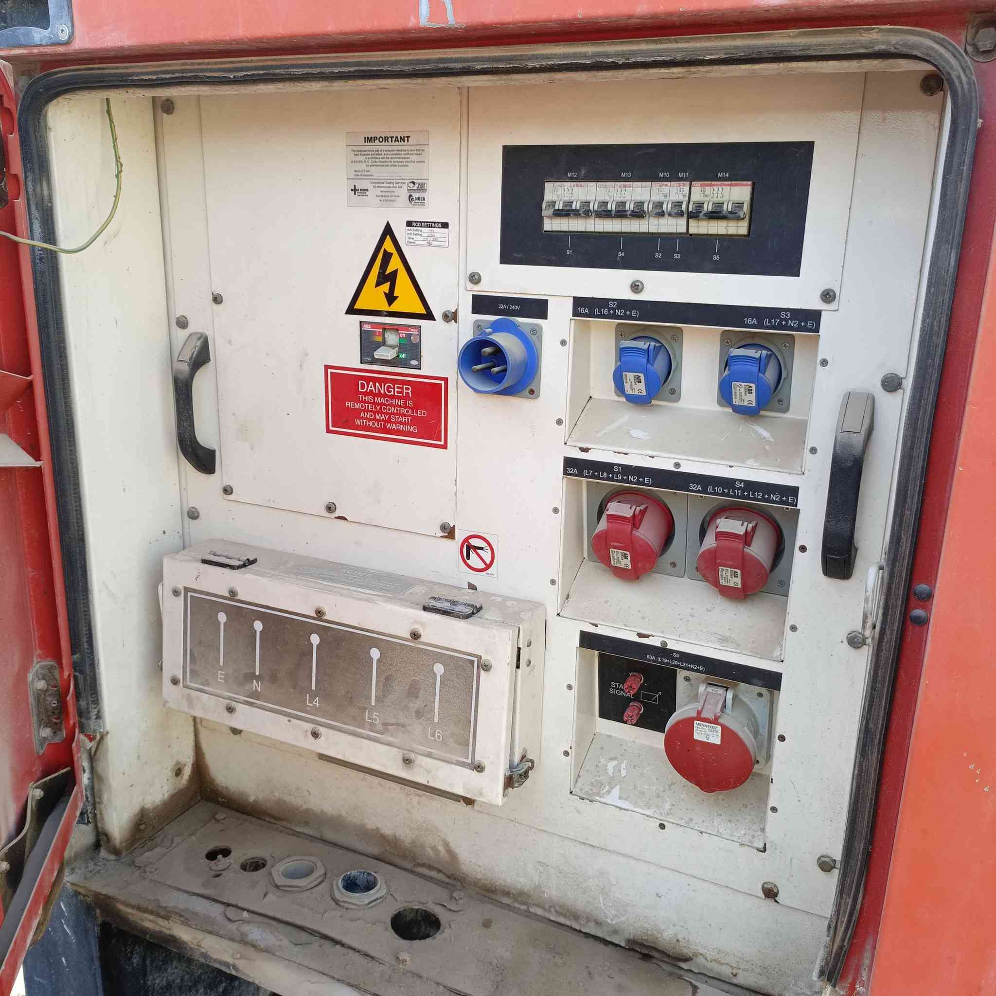 مولد بيركنز 100كي في 4سلندر
كاتم شغاله جاهزه 75بيه مجال مكاني النجف حي الصناعي كاتم 100% ***********
محمد الهلالي
