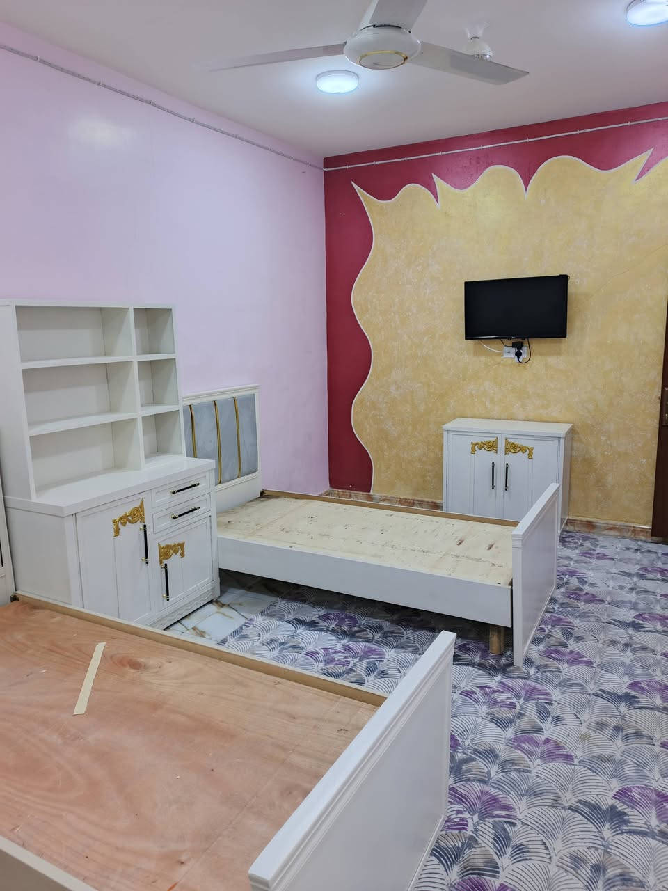 معمل ونجارة الحبوبي الجفافه شارع الضغط العالي عمل الابواب والجراجيب وغرف النوم  والكناتير والبوفيات بيع نقد اقصاط ومستعدون تجيز المعارض بئسعار مناسبه ***********
